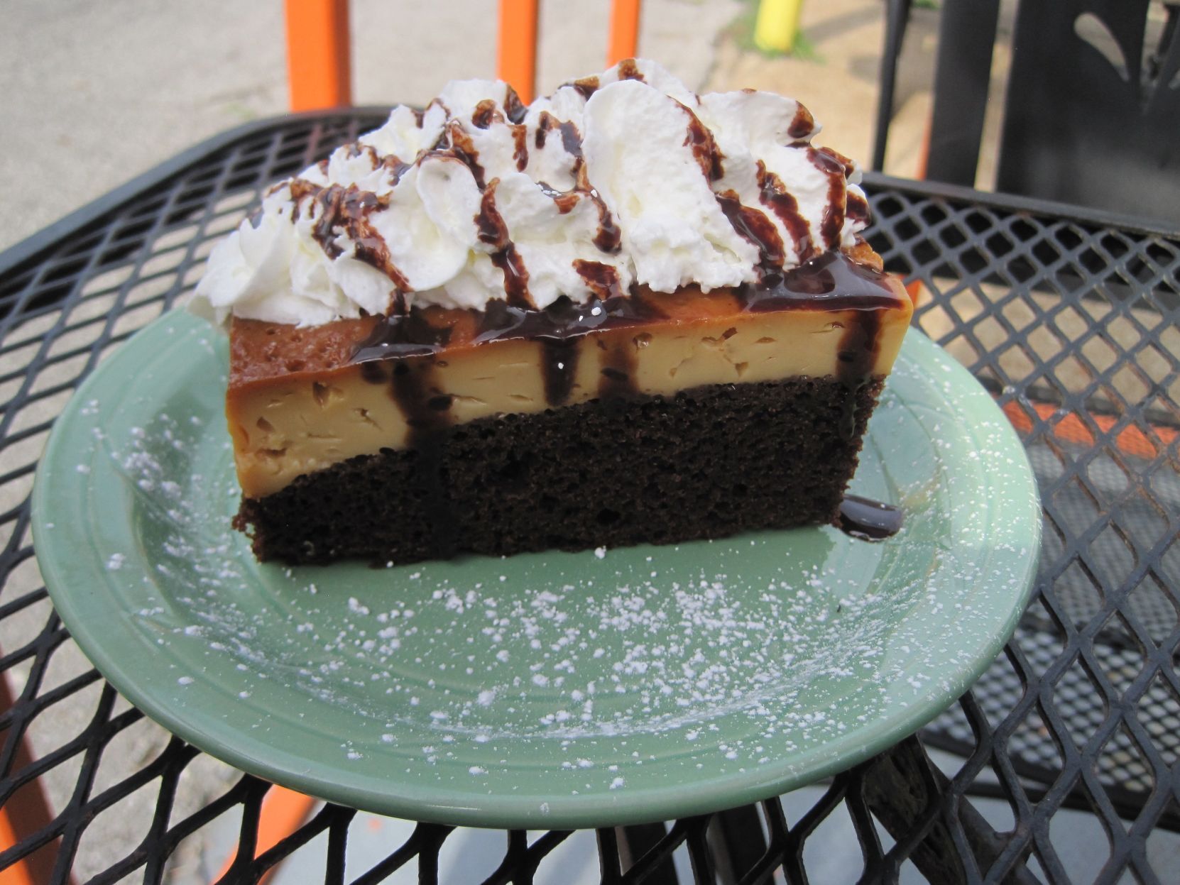 Special Request Dos Reyes Chocoflan